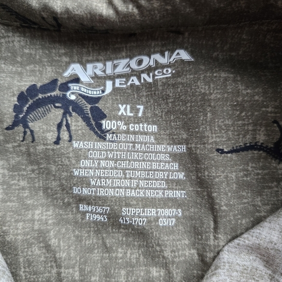 Red Black 1/4 Zip Pullover & Olive Green Dino Print Button Down Dress Shirt EUC - Picture 13 of 17